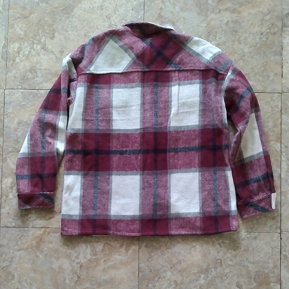 entro The Cozy Shacket, size Small - Picture 4 of 9